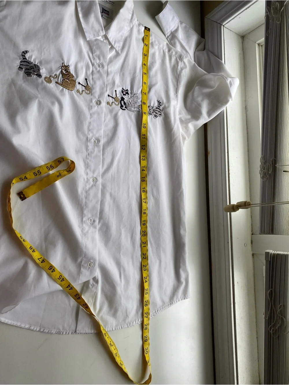 Juli Cat Embroidered Button Up Blouse Woman Medium White Long Sleeve Kitty FLAW - Picture 13 of 15